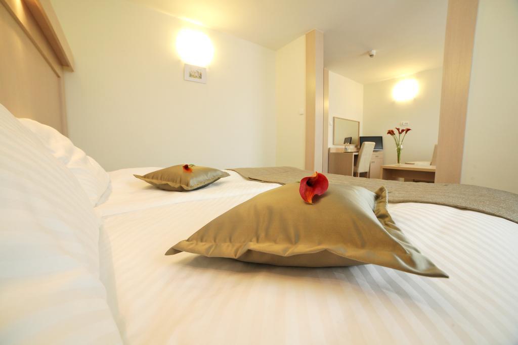 Hotel Cieplice Medi & Spa Еленя-Гура Номер фото