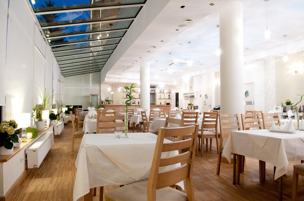 Hotel Cieplice Medi & Spa Еленя-Гура Экстерьер фото