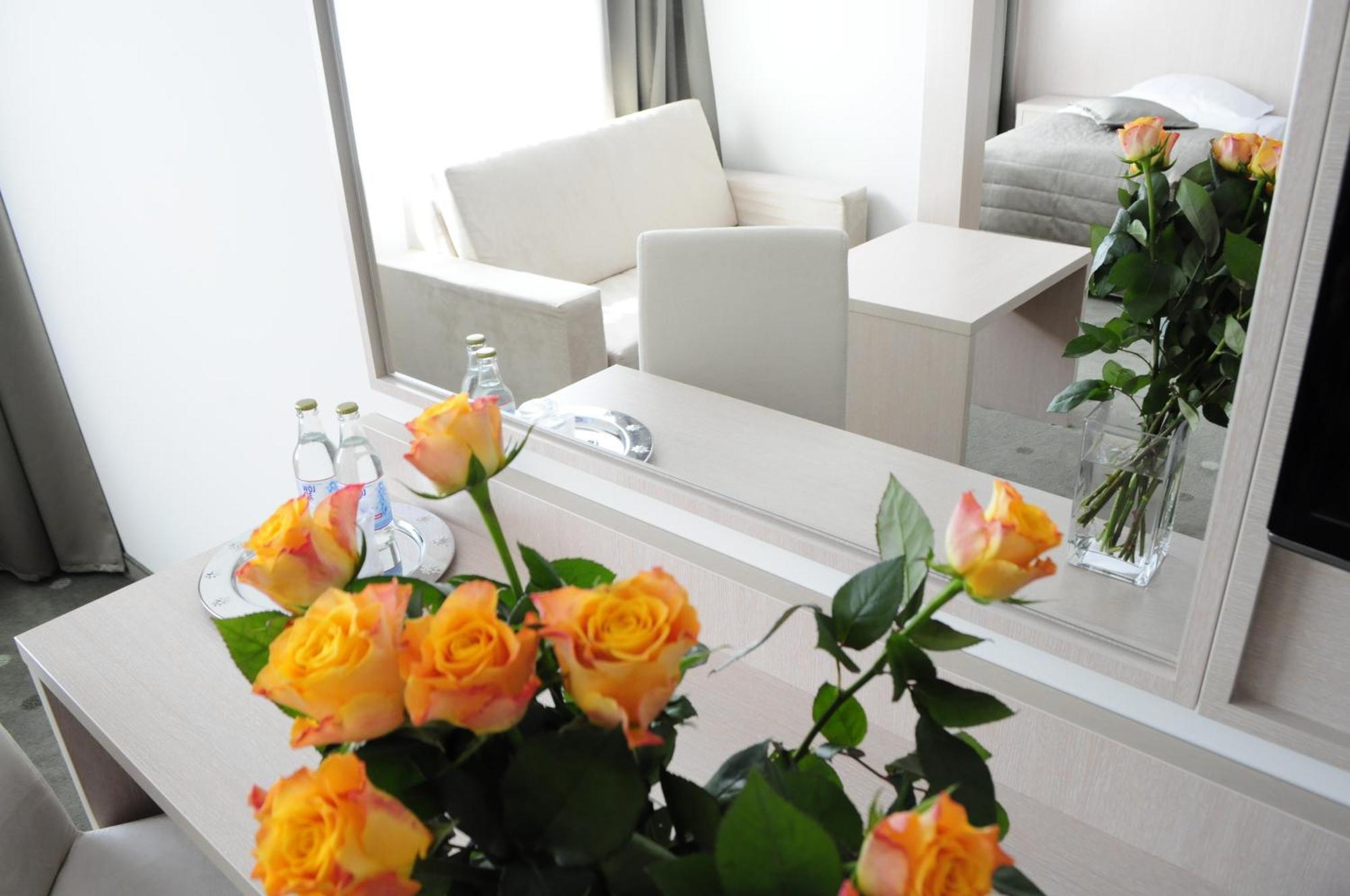Hotel Cieplice Medi & Spa Еленя-Гура Номер фото