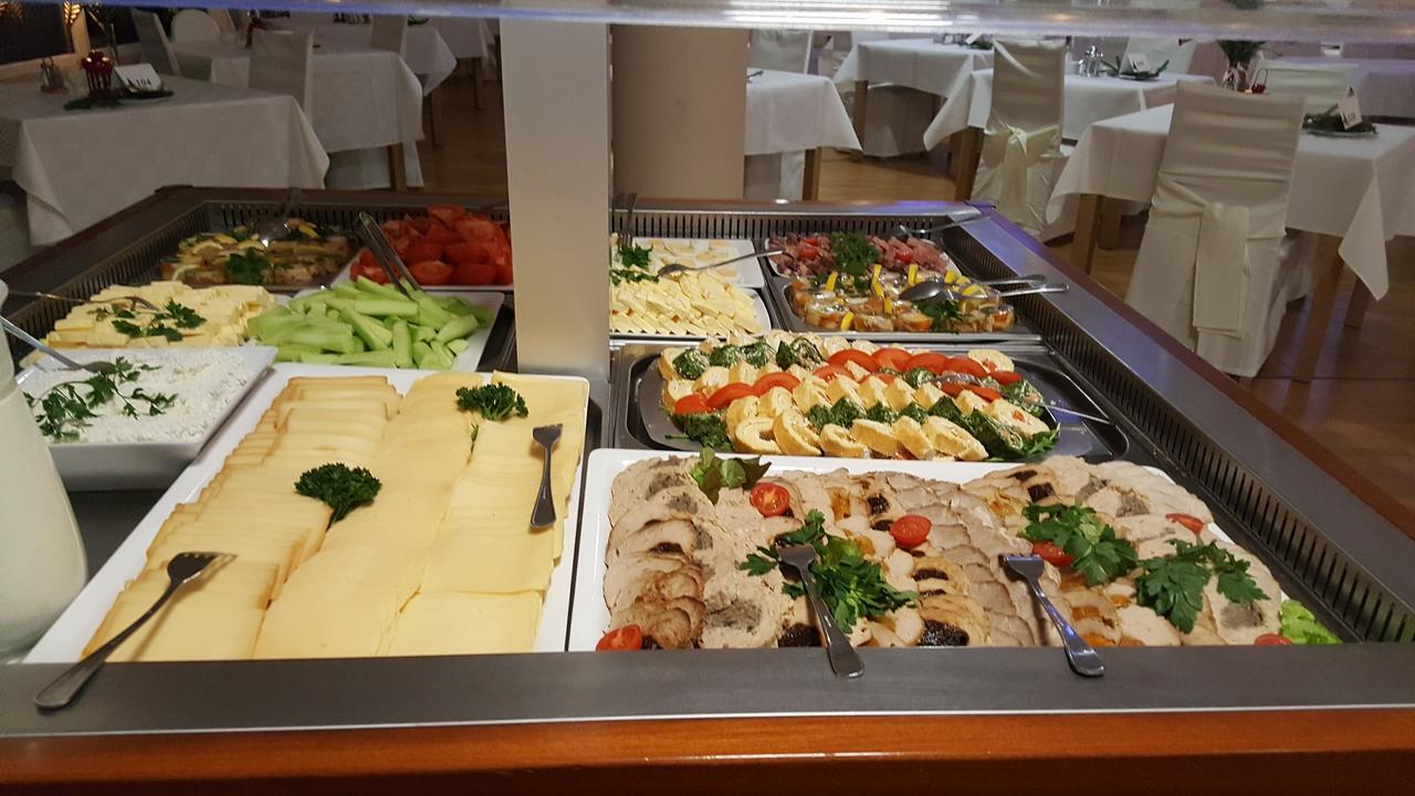 Hotel Cieplice Medi & Spa Еленя-Гура Экстерьер фото