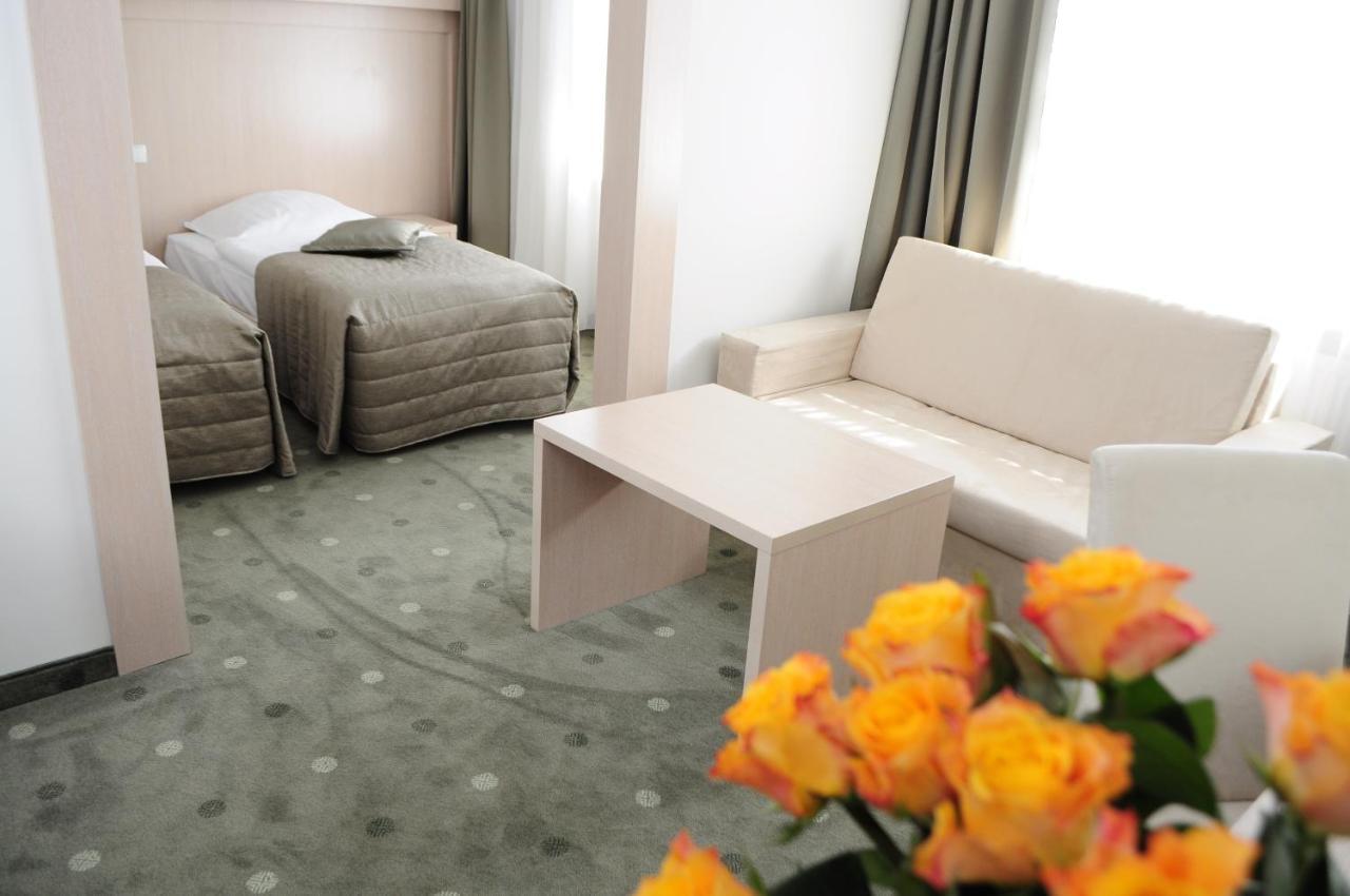 Hotel Cieplice Medi & Spa Еленя-Гура Экстерьер фото